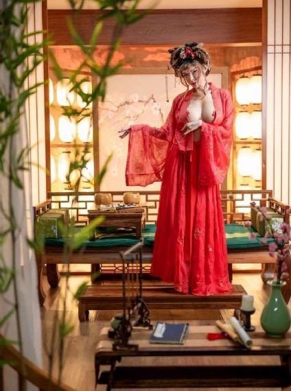 艳女还魂