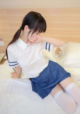 张本智和向庄智渊深深一鞠躬