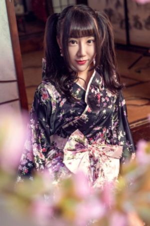 小莹的乳液计未删减全文视频